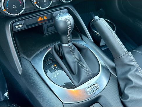Used 2023 MAZDA MX-5 Miata Grand Touring w/ Weather Package image 25