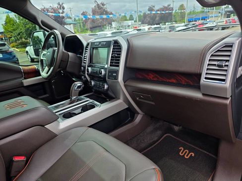 Used 2016 Ford F150 King Ranch w/ Equipment Group 601A Luxury AWD/4WD image 22