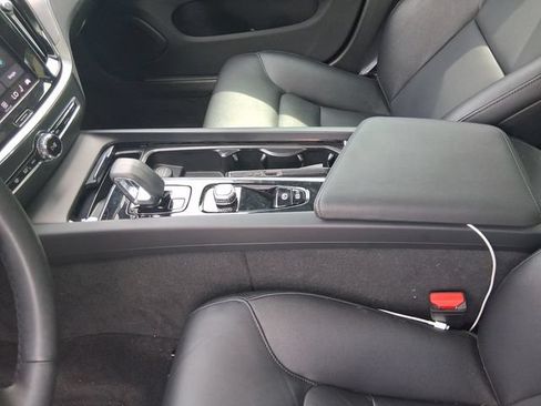 Used 2024 Volvo S60 B5 Core AWD/4WD image 15