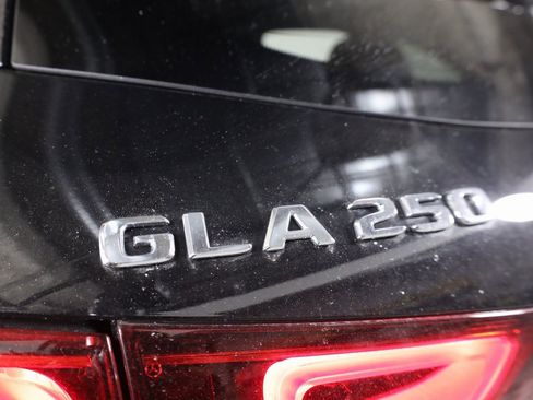 Used 2023 Mercedes-Benz GLA 250 4MATIC image 52