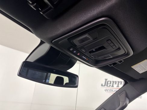 Used 2024 GMC Sierra 1500 AT4 w/ AT4 Premium Package image 19