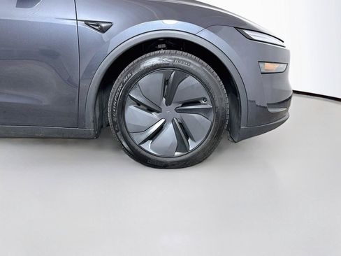 Used 2026 Tesla Model Y Long Range RWD image 20