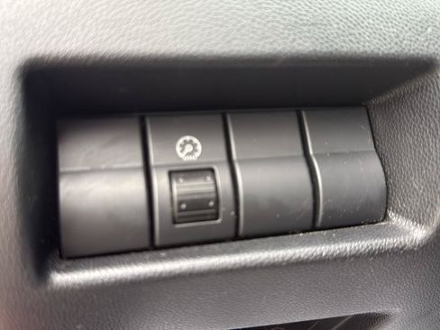 Used 2006 MAZDA MAZDA3 s Touring FWD image 39