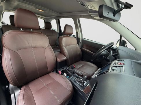 Used 2017 Subaru Forester 2.5i Touring AWD/4WD image 21