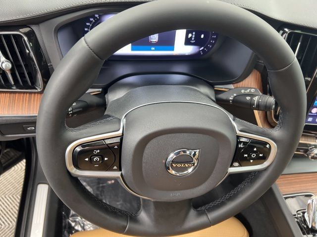 Used 2023 Volvo XC60 B5 Ultimate w/ Climate Package AWD/4WD image 21