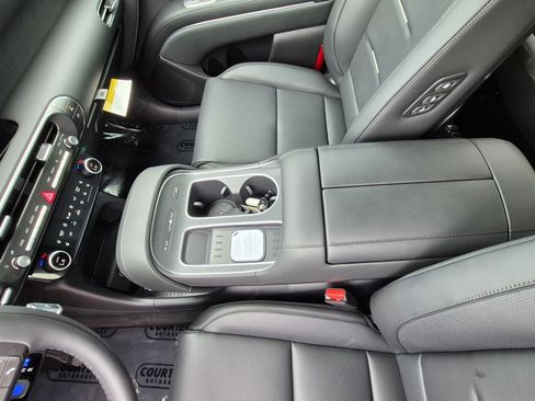 New 2026 Hyundai Palisade Calligraphy FWD image 24
