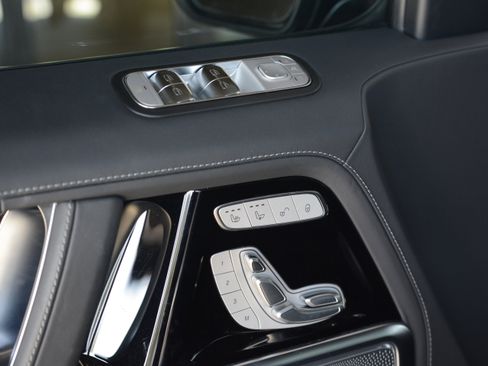Used 2026 Mercedes-Benz G 63 AMG 4MATIC image 14