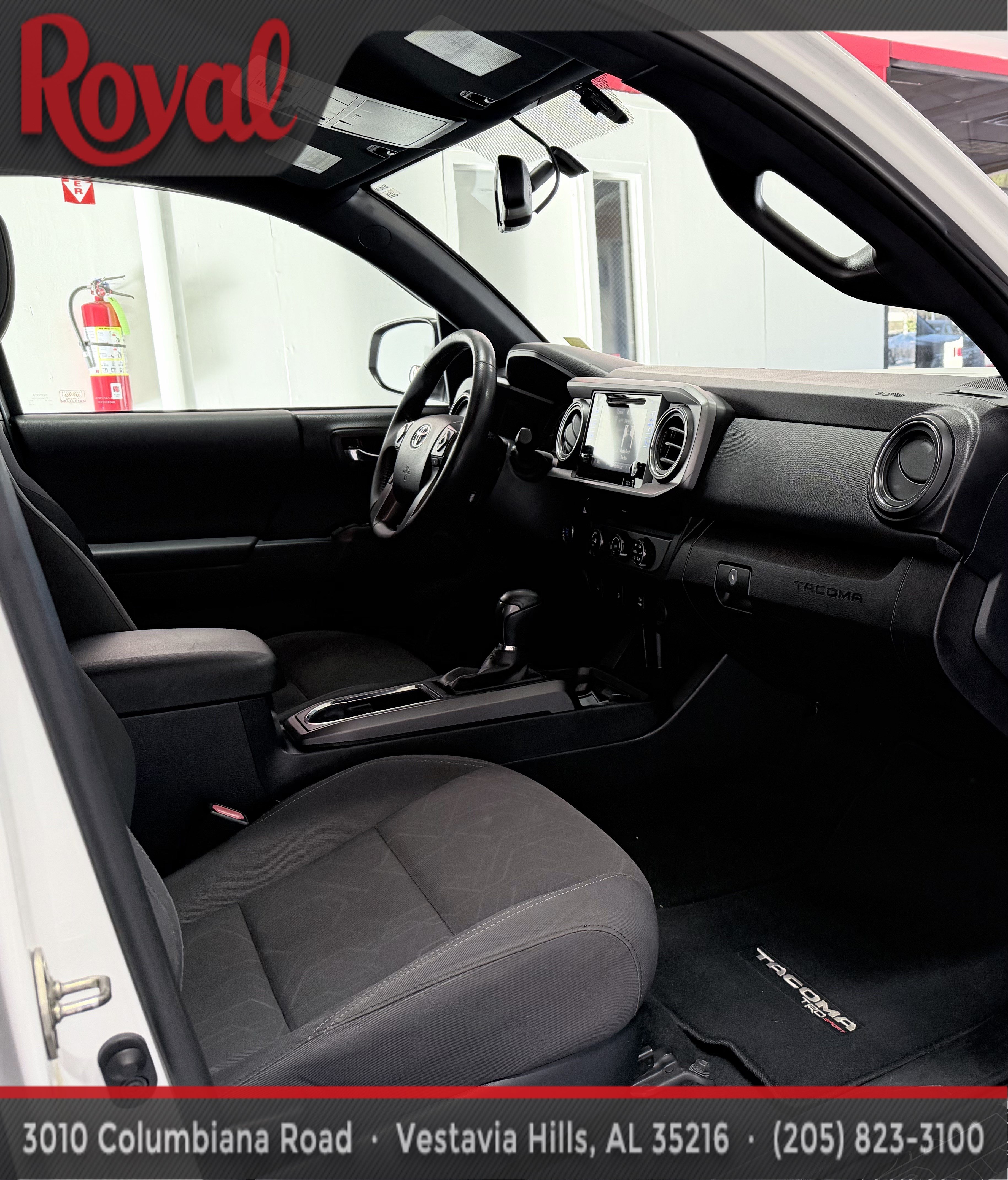 Used 2017 Toyota Tacoma TRD Sport w/ Tow Package RWD image 15