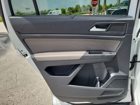 Used 2023 Volkswagen Atlas SE FWD image 26