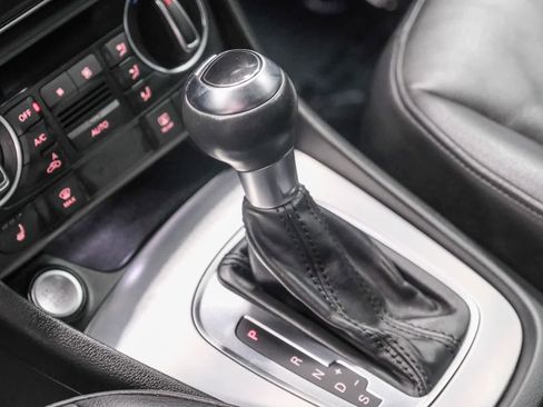 Used 2018 Audi Q3 2.0T Premium Plus w/ Premium Plus Package image 26