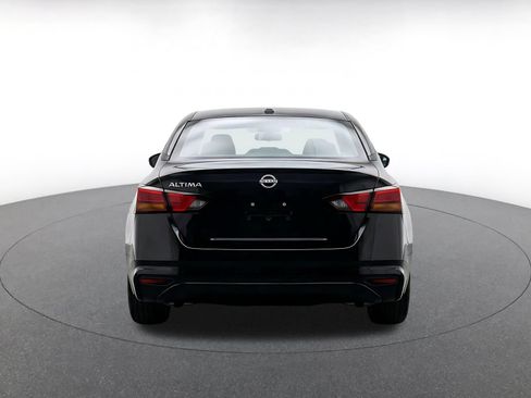 Used 2025 Nissan Altima 2.5 SV FWD image 8