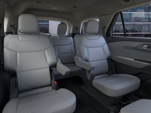 New 2026 Ford Explorer Active w/ Active Comfort Package RWD image 13
