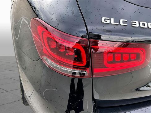 Used 2022 Mercedes-Benz GLC 300 4MATIC w/ Premium Package Lite image 25