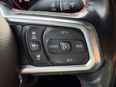 Used 2020 Jeep Gladiator Rubicon AWD/4WD image 23