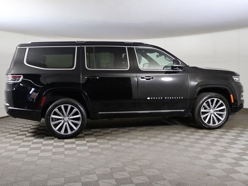 Used 2023 Jeep Grand Wagoneer Series II AWD/4WD image 19