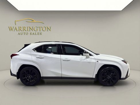 Used 2023 Lexus UX 250h F Sport image 8