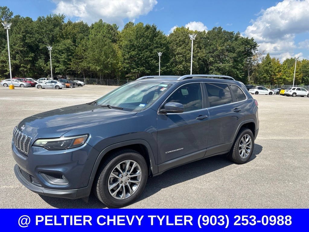 Used 2021 Jeep Cherokee Latitude Plus FWD image 3