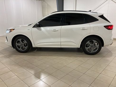 Used 2023 Ford Escape ST-Line w/ Tech Pack #1 image 2