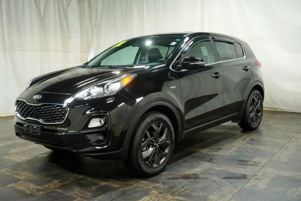Used 2022 Kia Sportage LX w/ LX AWD Value Edition Package image 2