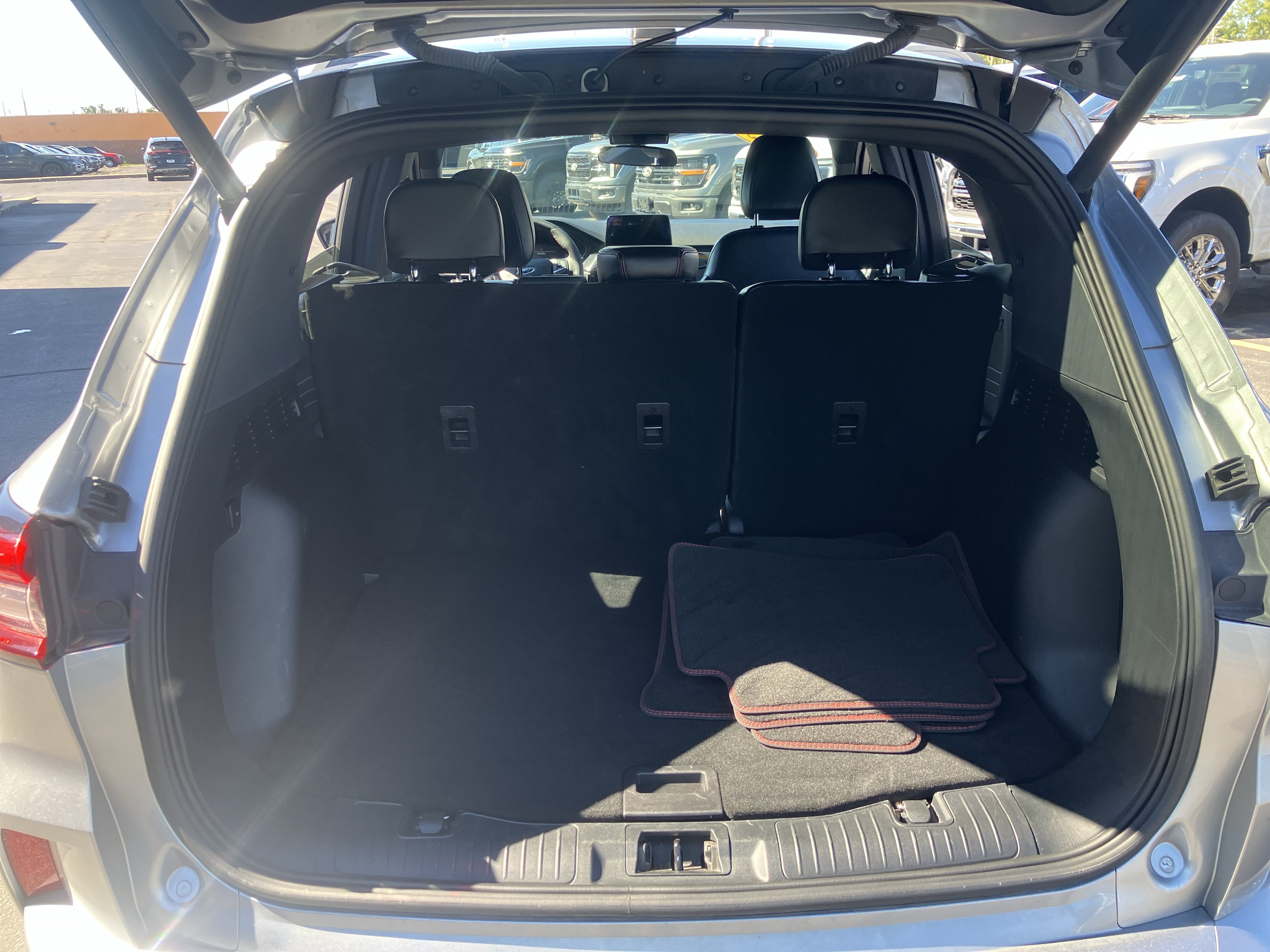 Used 2023 Ford Escape ST-Line AWD/4WD image 12