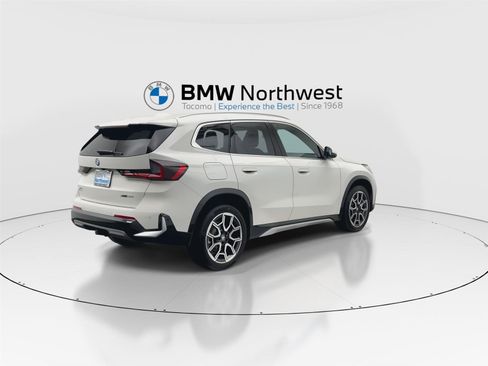 New 2026 BMW X1 xDrive28i w/ Technology Package image 3