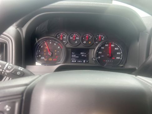 Used 2024 Chevrolet Silverado 2500 Custom w/ Custom Value Package image 12