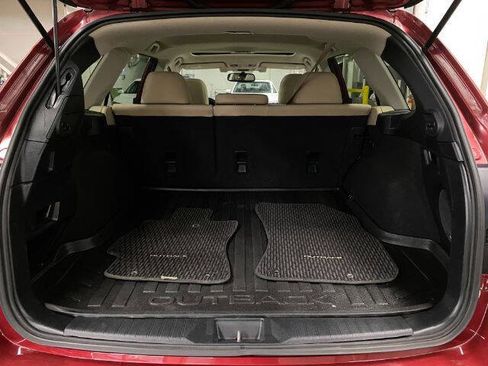 Used 2015 Subaru Outback 3.6R Limited image 16