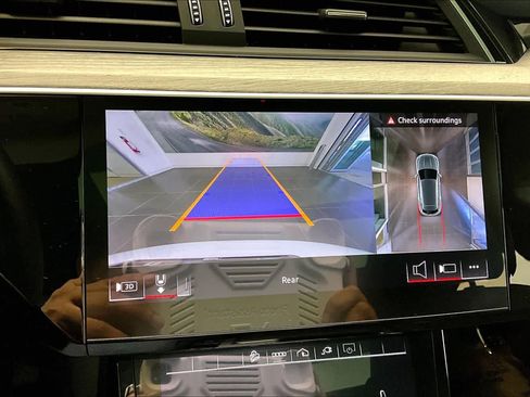 Certified 2024 Audi Q8 e-tron Premium Plus w/ Premium Plus Package image 28