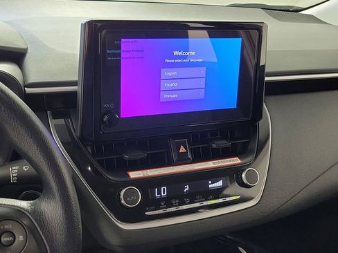 Used 2025 Toyota Corolla LE w/ Convenience Package FWD image 28