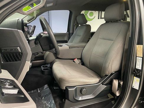 Used 2015 Ford F150 XLT image 10