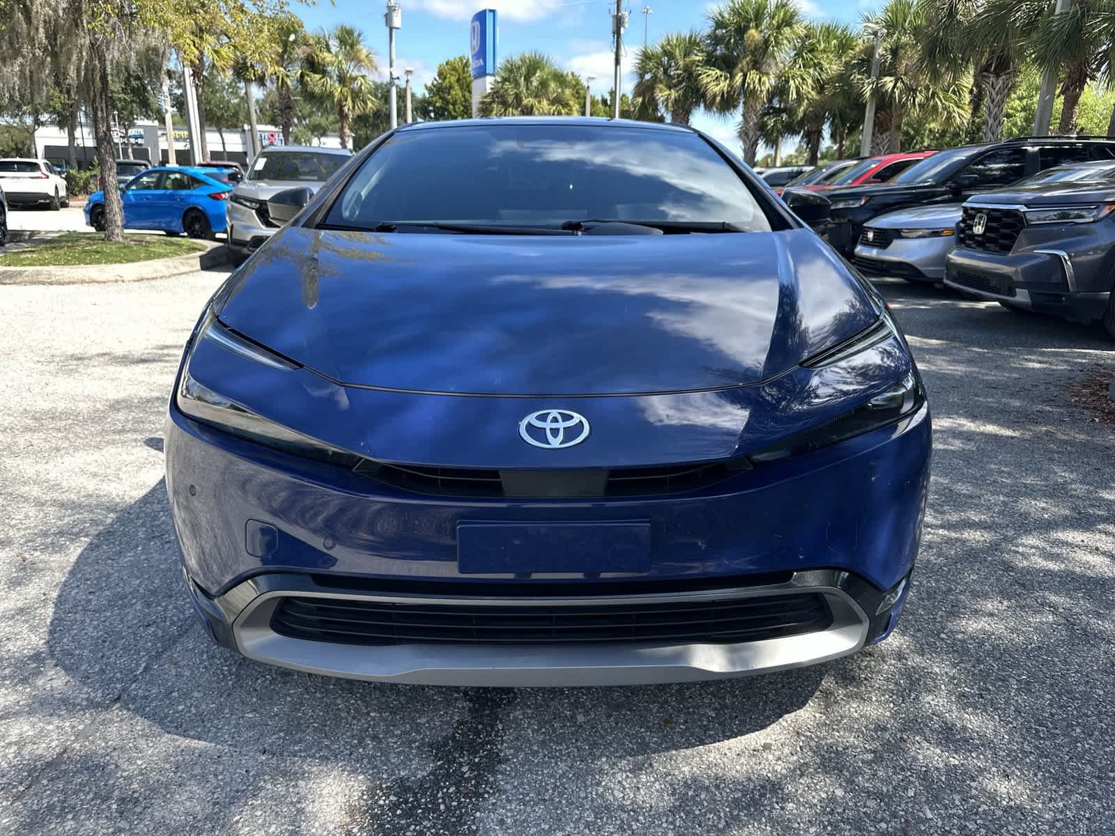Used 2023 Toyota Prius Limited FWD image 9