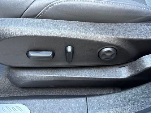Used 2019 Buick Envision Essence FWD image 15