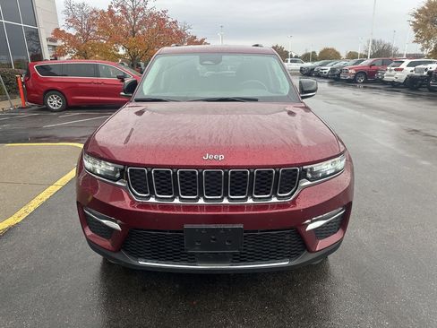 Used 2023 Jeep Grand Cherokee Limited image 8