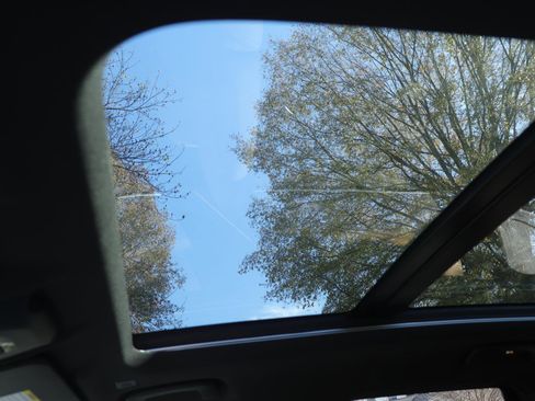 Used 2025 BMW X1 xDrive28i w/ Convenience Package image 23