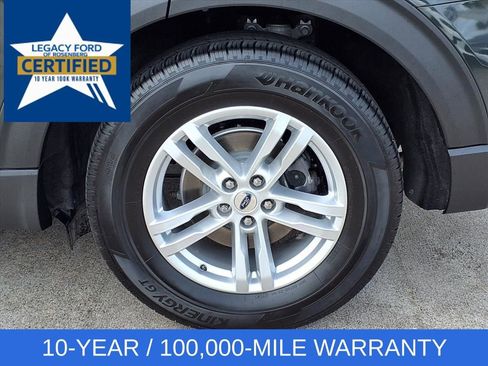 Used 2024 Ford Explorer XLT w/ Equipment Group 202A RWD image 32