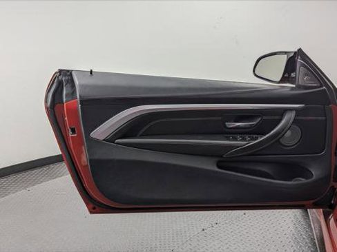 Used 2020 BMW M4 Convertible w/ Competition Package image 31