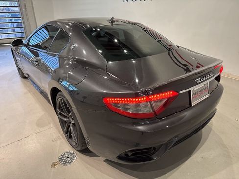 Used 2018 Maserati GranTurismo Sport image 10