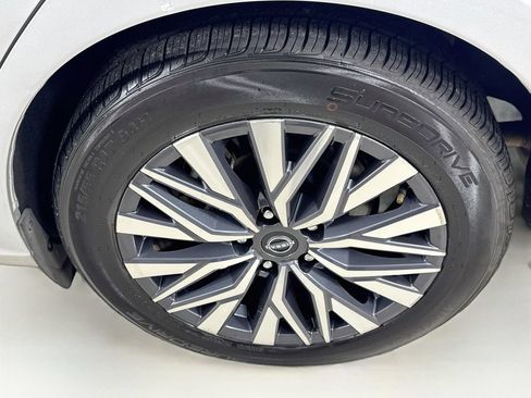 Used 2023 Nissan Altima 2.5 SV FWD image 38
