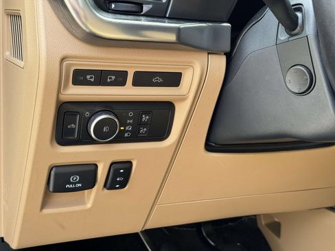 Used 2021 Ford F150 Lariat w/ Equipment Group 502A High AWD/4WD image 10