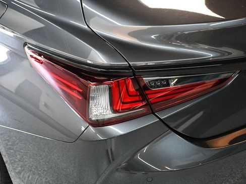 Used 2022 Lexus ES 350 w/ Premium Package FWD image 14