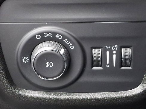 Used 2021 Jeep Grand Cherokee L Limited image 25