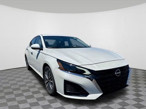 New 2026 Nissan Altima 2.5 SV FWD image 10