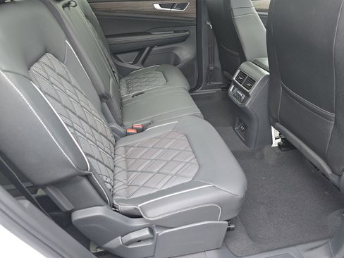 New 2026 Volkswagen Atlas SEL Premium R-Line AWD/4WD image 17