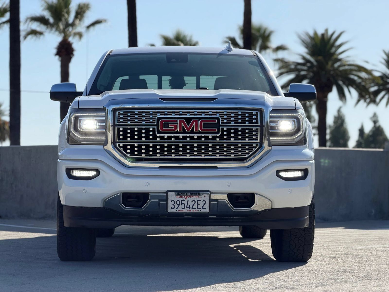 Used 2017 GMC Sierra 1500 Denali AWD/4WD image 4