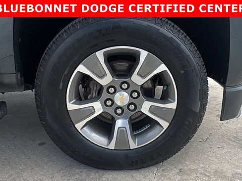 Used 2019 Chevrolet Colorado Z71 AWD/4WD image 32