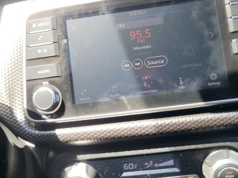 Used 2019 Nissan Kicks SV FWD image 32