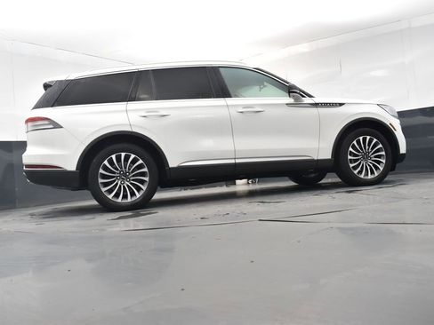 Used 2020 Lincoln Aviator Reserve w/ Elements Package Plus image 27