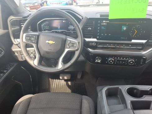 Used 2023 Chevrolet Silverado 1500 LT AWD/4WD image 9