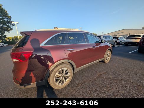 Used 2019 Kia Sorento EX FWD image 6