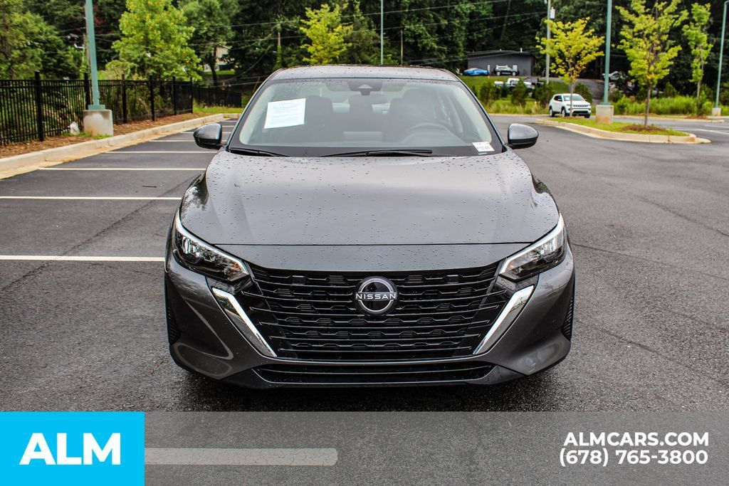 Used 2024 Nissan Sentra SV FWD image 9